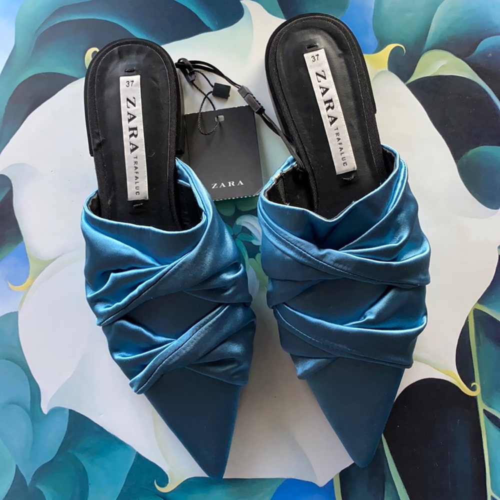 ZARA slip on sandals shoes‎
